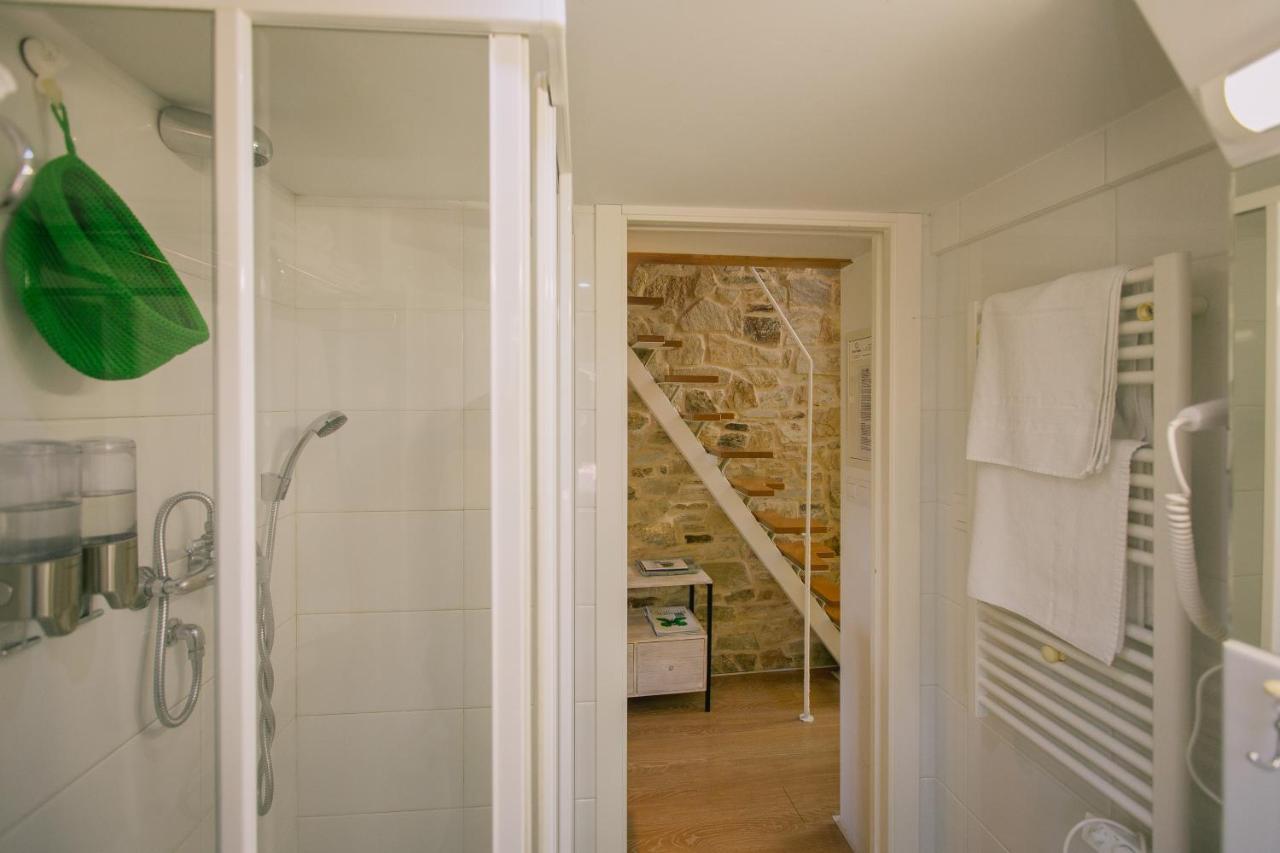 סנטיאגו דה קומפוסטלה Roompedra Apartamentos Turisticos מראה חיצוני תמונה