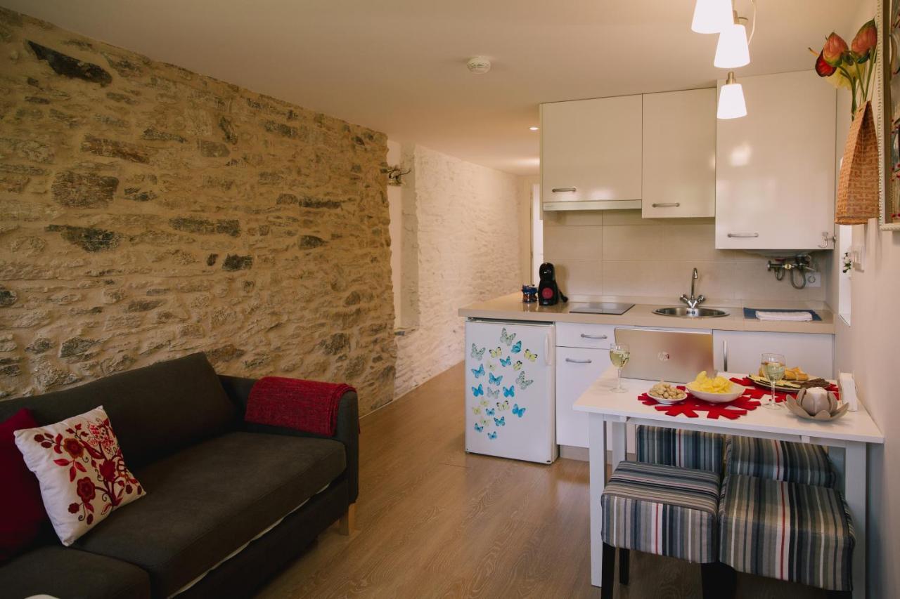 סנטיאגו דה קומפוסטלה Roompedra Apartamentos Turisticos מראה חיצוני תמונה