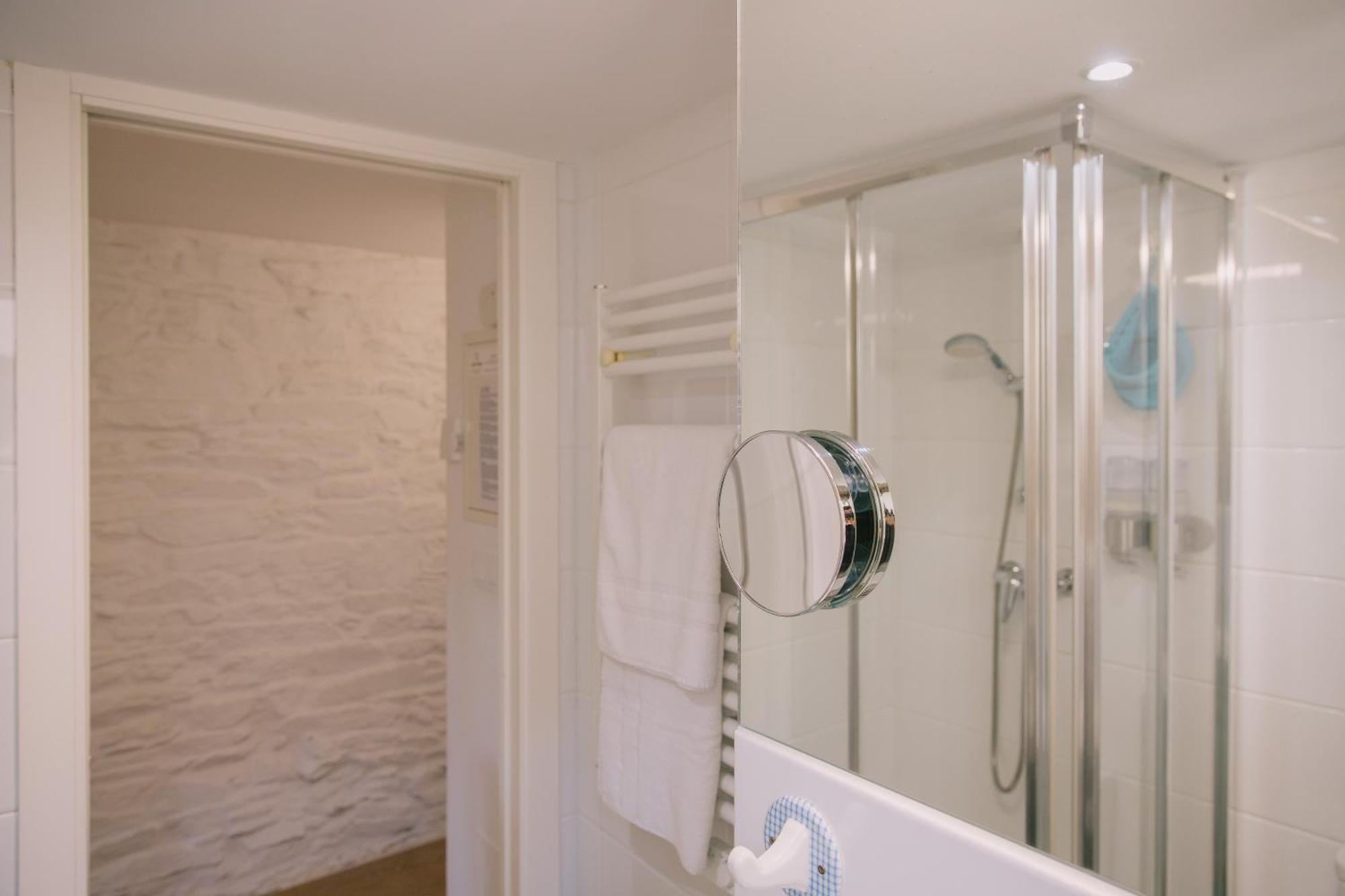 סנטיאגו דה קומפוסטלה Roompedra Apartamentos Turisticos מראה חיצוני תמונה