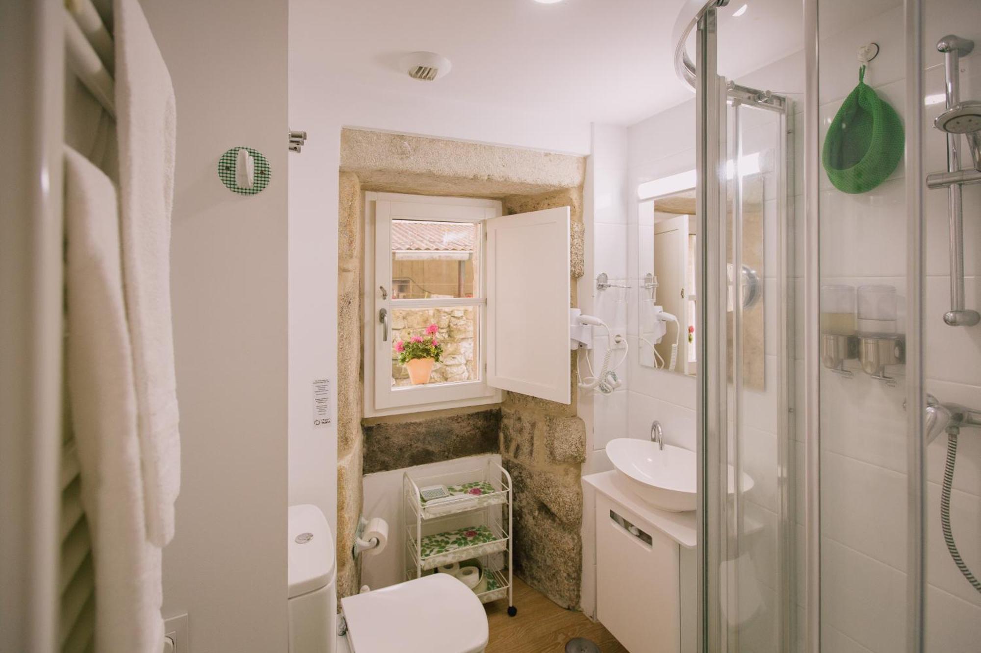 סנטיאגו דה קומפוסטלה Roompedra Apartamentos Turisticos מראה חיצוני תמונה
