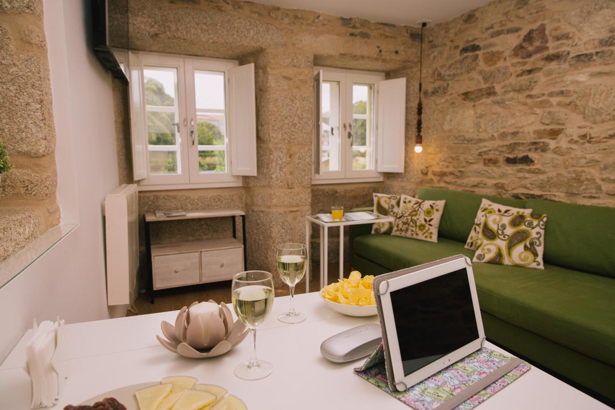 סנטיאגו דה קומפוסטלה Roompedra Apartamentos Turisticos מראה חיצוני תמונה