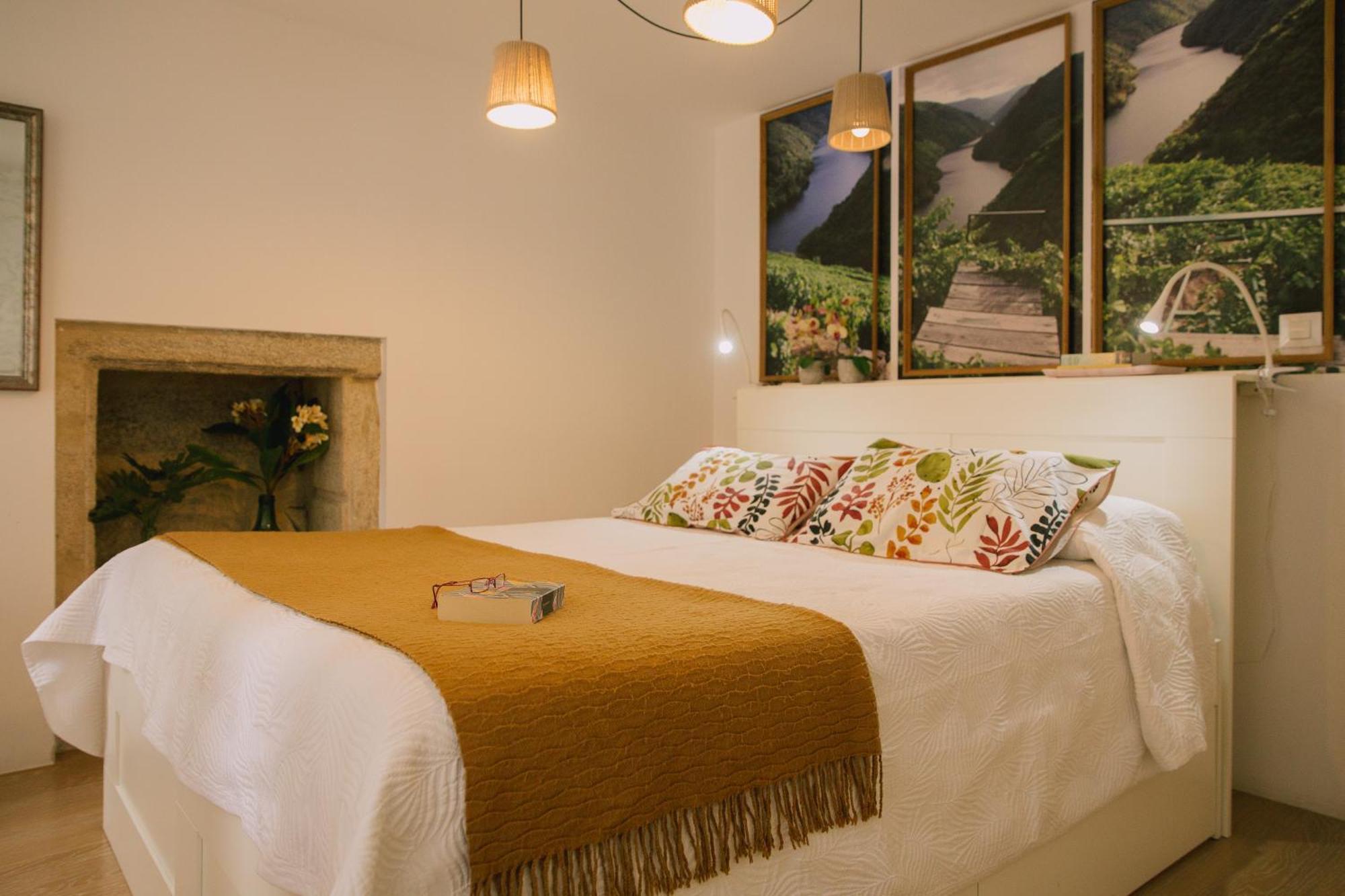סנטיאגו דה קומפוסטלה Roompedra Apartamentos Turisticos מראה חיצוני תמונה