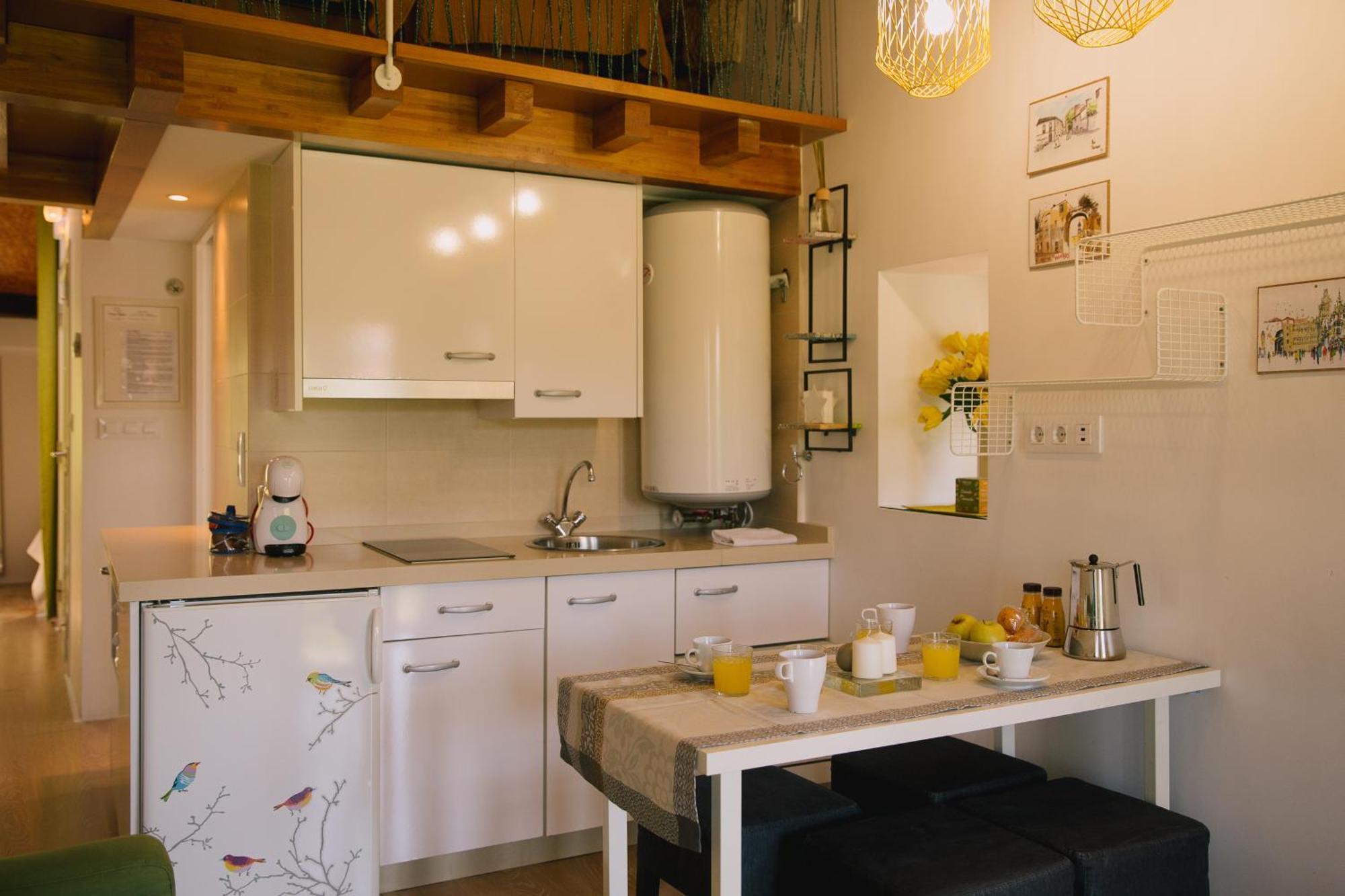 סנטיאגו דה קומפוסטלה Roompedra Apartamentos Turisticos מראה חיצוני תמונה